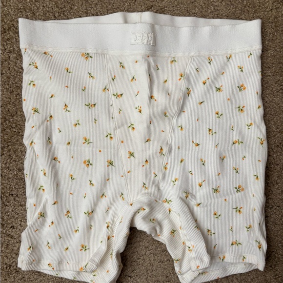 SKIMS COTTON RIB BOXER | MARIGOLD ROSEBUD PRINT SIZE MEDIUM - Picture 1 of 5